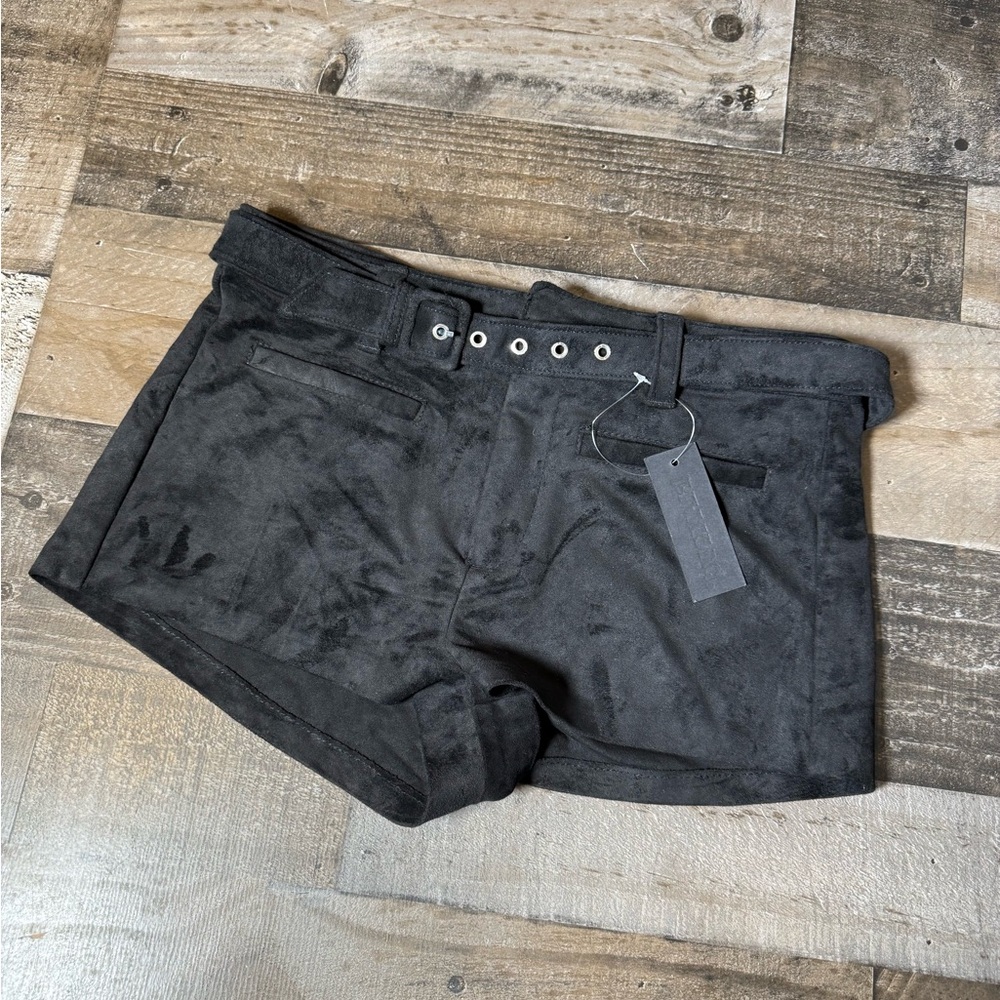 NWT BlankNYC Black Faux Suede Belted Shorts Size 28 Edgy‎ Minimalist